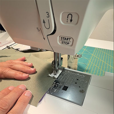 Installation et préparation de la machine à coudre Janome 3200DC