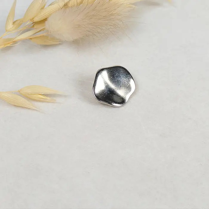 Bouton métal aplati argent 15mm Bouton métal aplati argent 15mm