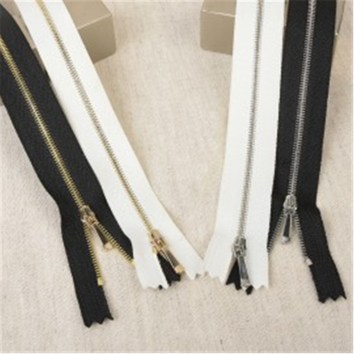 Fermeture non sépar. 40 cm blanc/argent Fermeture non sépar. 40 cm blanc/argent