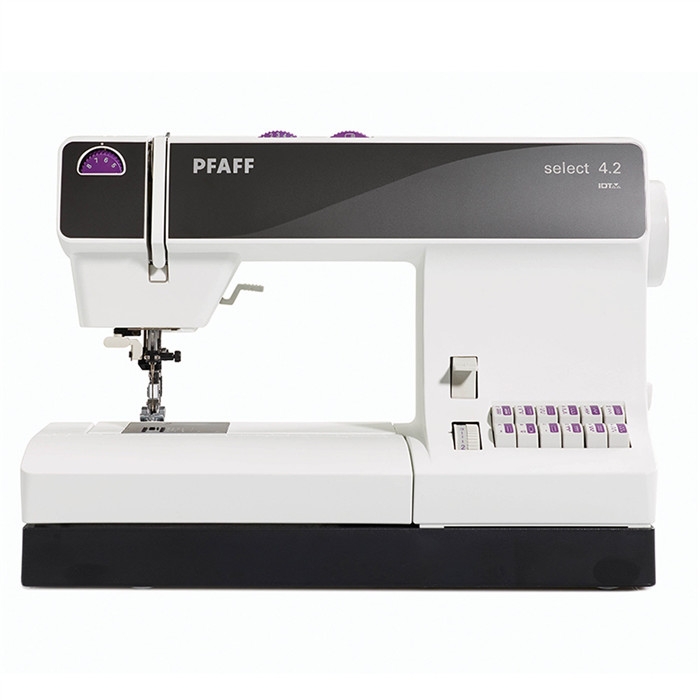 Machine à coudre PFAFF Select 4.2 - EXPO Machine à coudre PFAFF Select 4.2 - EXPO