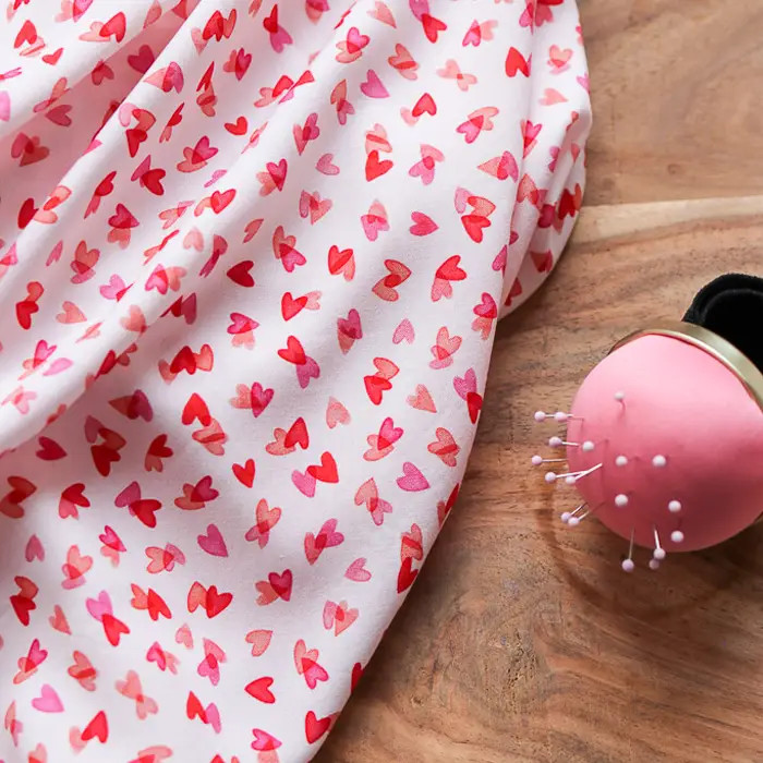 Tissu viscose "I LOVE YOU" 137cm par 50cm Lise Tailor Tissu viscose "I LOVE YOU" 137cm par 50cm Lise Tailor